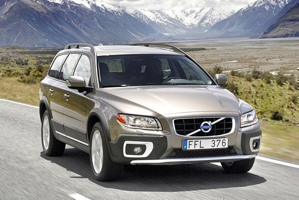 Auffällige Erscheinung: der Volvo XC 70. Foto: auto-reporter.net